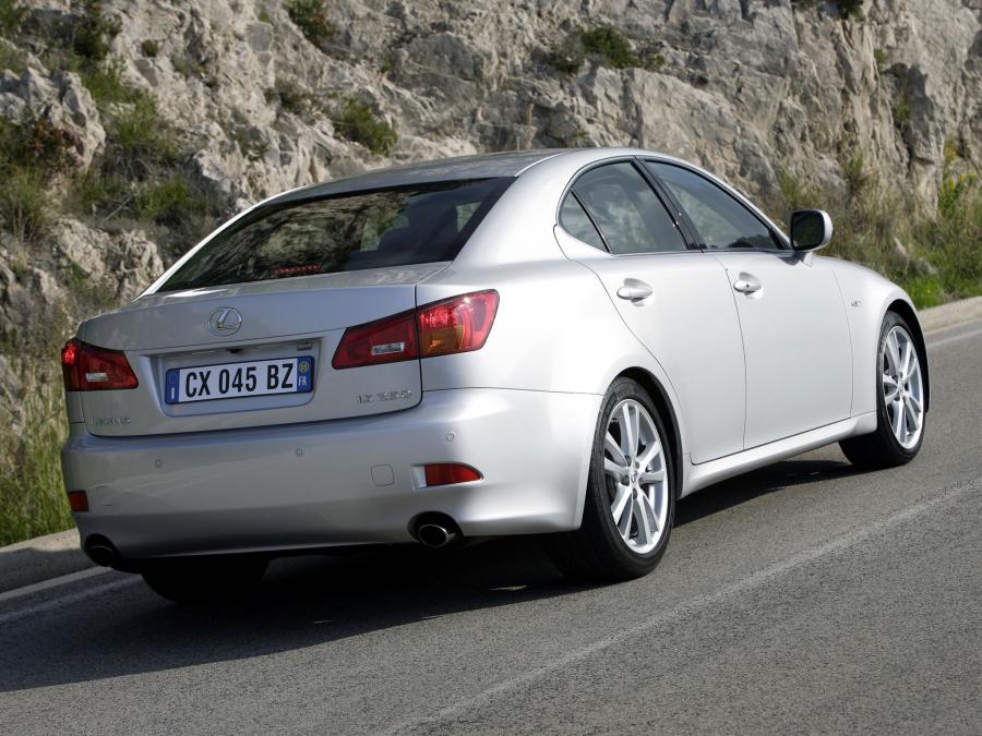  Lexus IS250 2005 года  (EU) (фото 18 из 30)